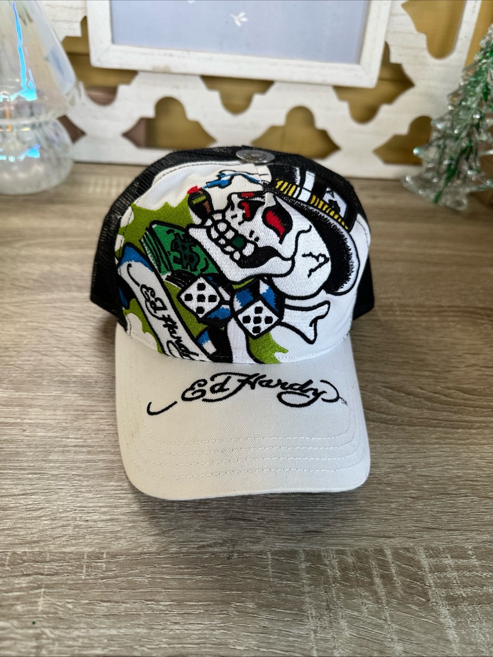 Ed Hardy Hat Vintage Gambler Trucker Cap Adult Snap Black/White.